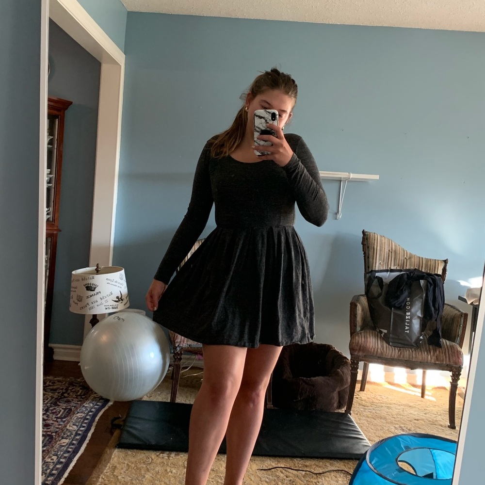 Aritzia Wilfred Tululah Long Sleeve dress